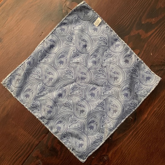 Pocket Square - Picture 2 of 3